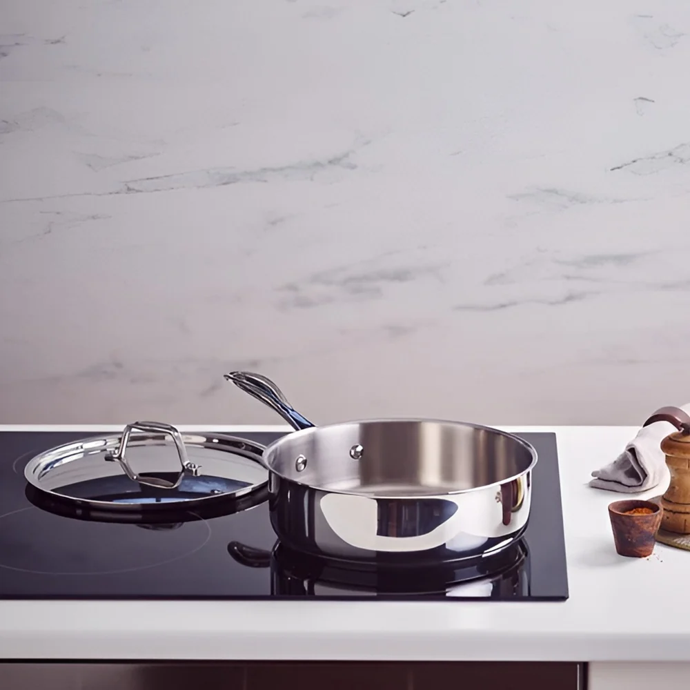 Cratita cu maner si capac, inox, 3.2 L, 24 cm, Chef - BEKA
