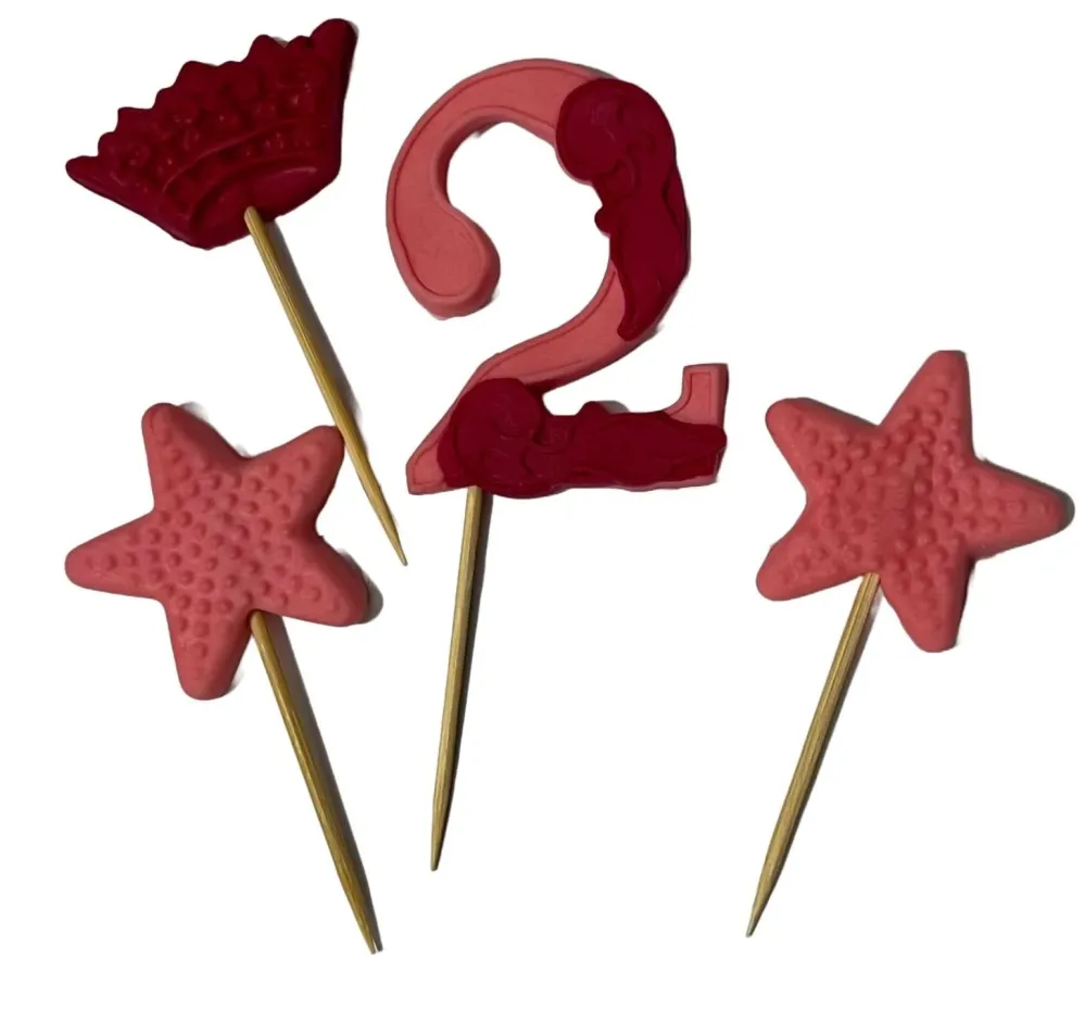 Decoratiune Comestibila Din Zahăr Cifra 2 Roz Fucsia Detaliu Festiv Pentru Torturi Si Prajituri