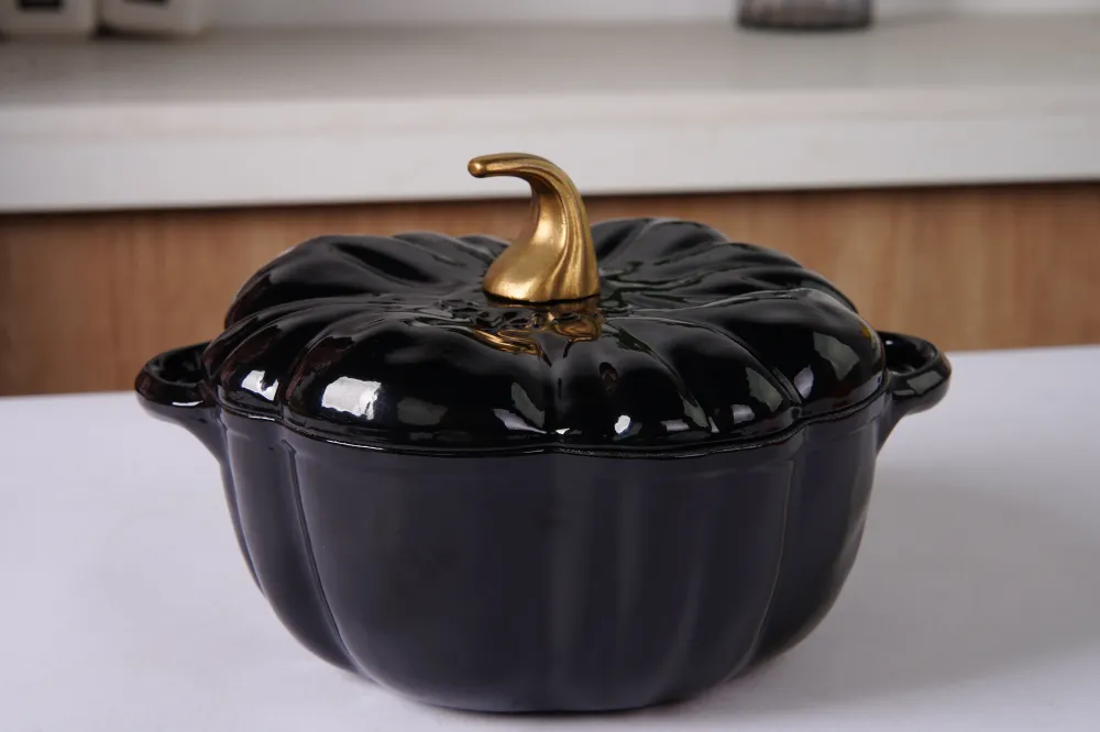 Oală din fontă emailată în formă de dovleac, Dutch Oven, Cocotte, negru, 2.32 qt (2.2 L)