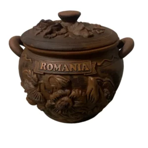 Oala modelata Romania , din lut rosu, capacitatea 2 L