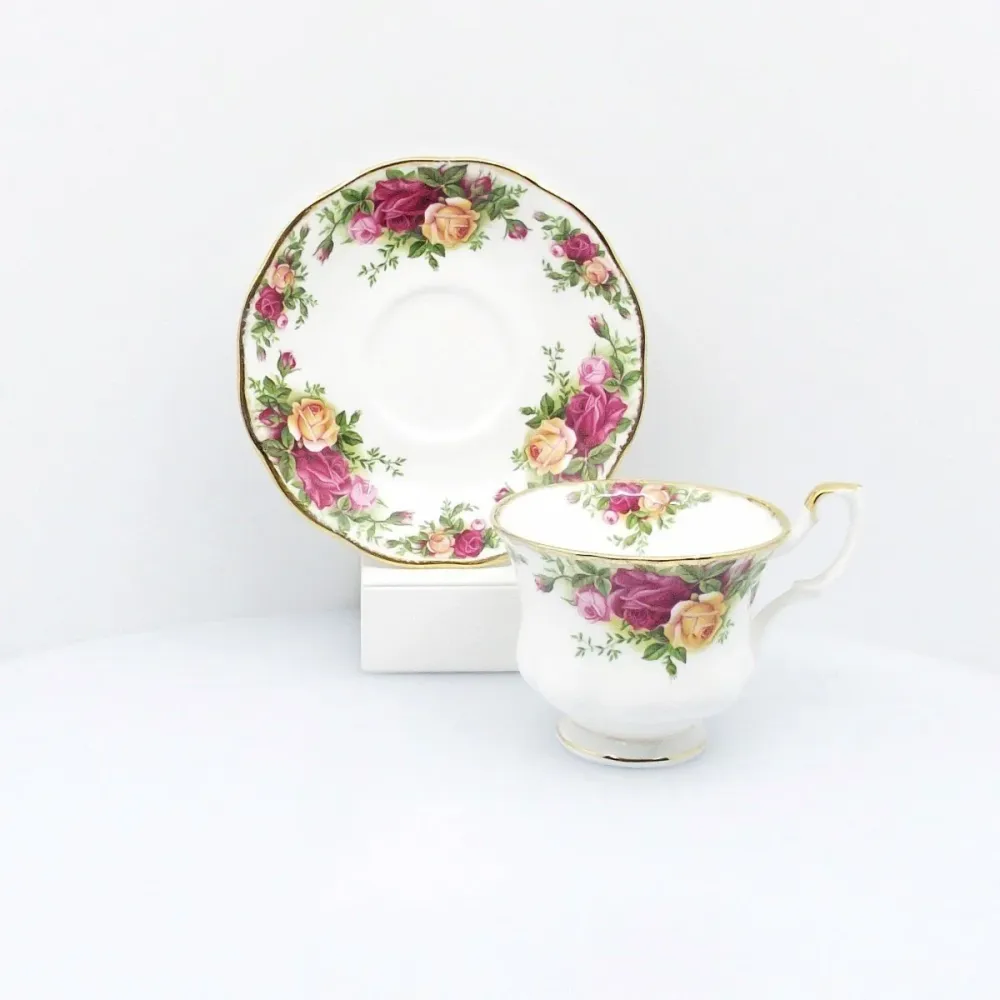 Serviciu Royal Albert 6 cești de ceai Old Country Roses porțelan din porțelan cu finisaj auriu /0897