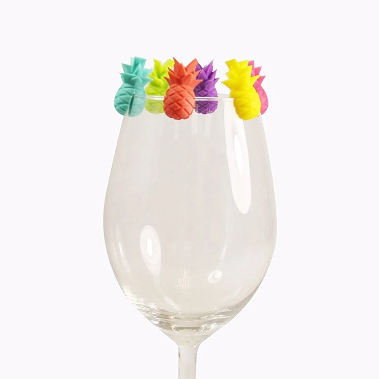 Set 6 Accesorii pentru Pahare, Vivimall, pentru Petreceri/Cocktailuri, din Silicon, Model Ananas, Multicolor
