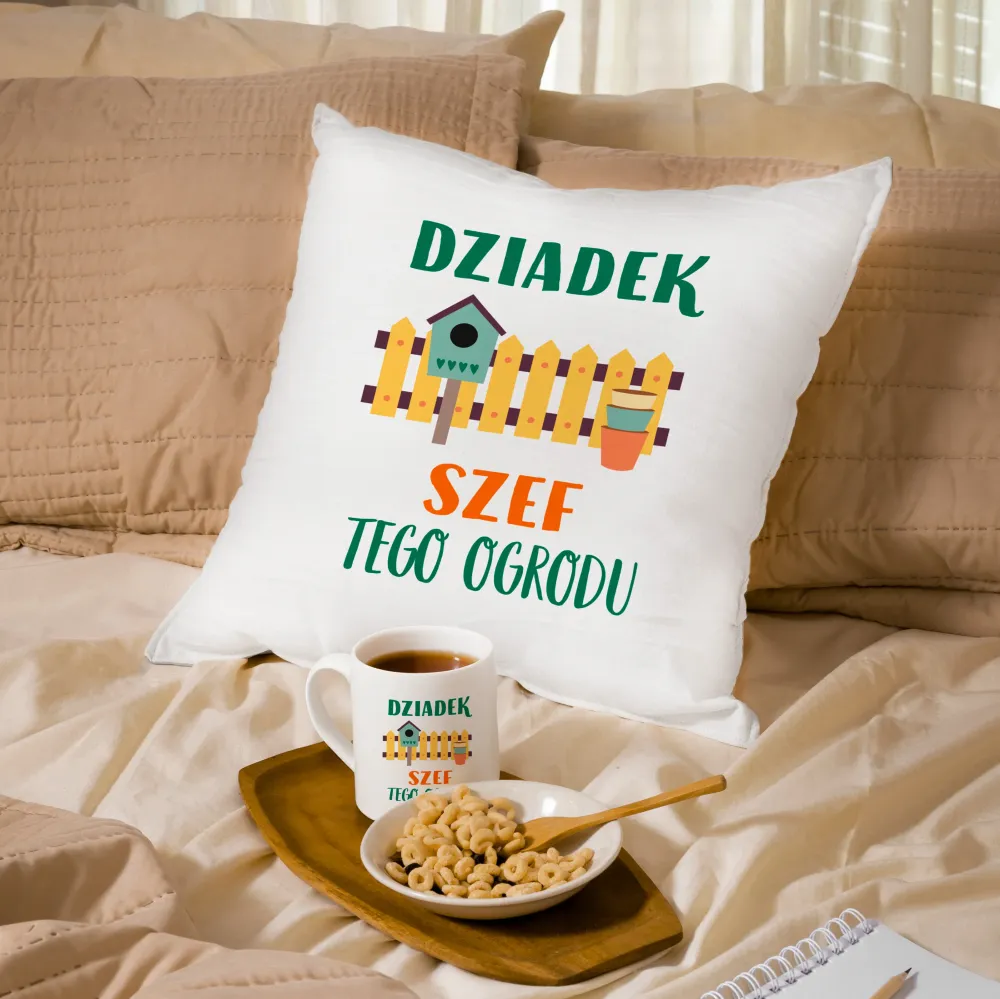 Set Cushion Mug Boss This Garden Cadou pentru Ziua Bunicilor