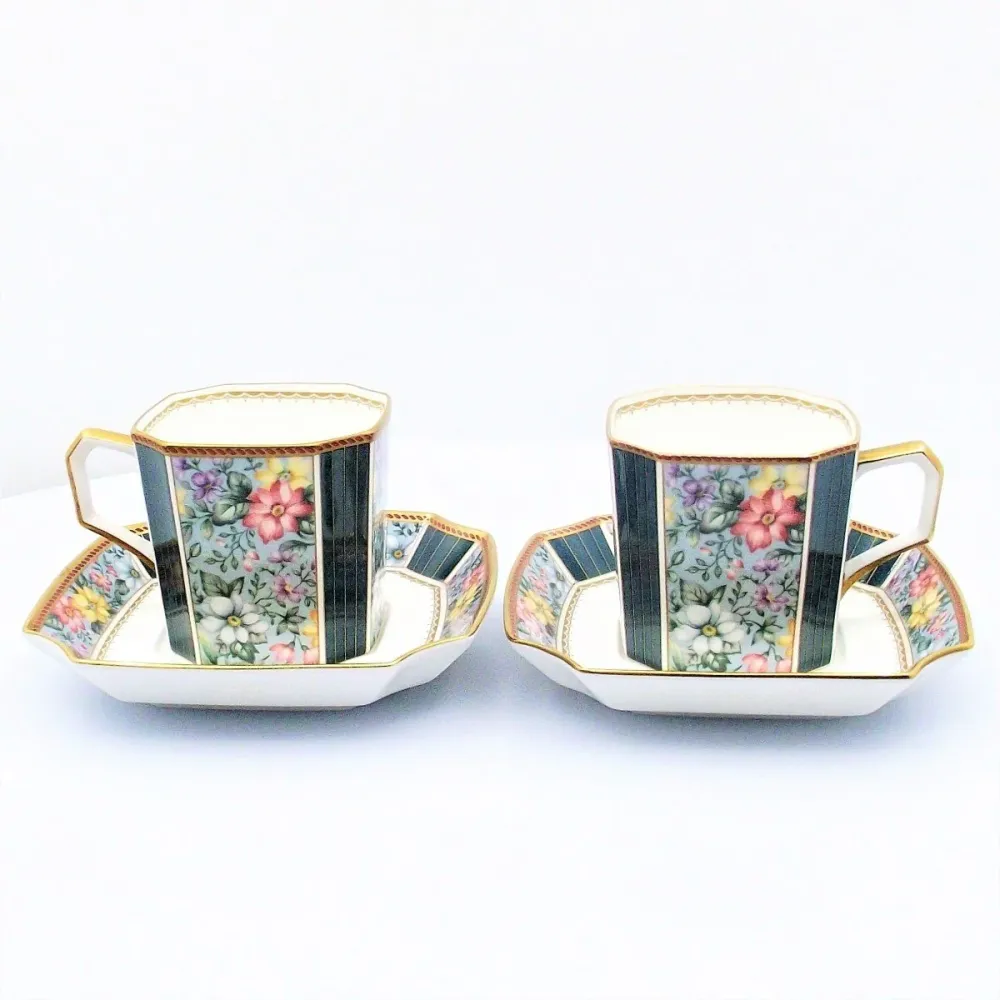 Set Narumi 2 cesti de cafea din portelan Bone China cu finisaje aurii /SMA307