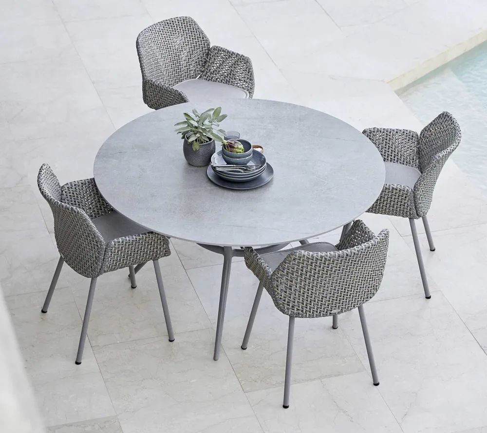 Masa de exterior rotunda Cane-line Joy