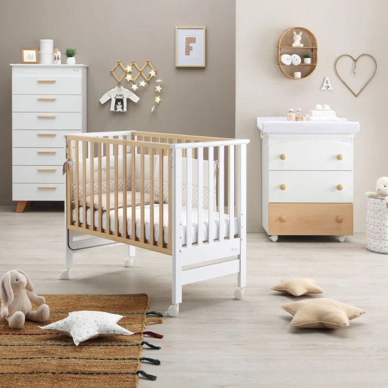 Pat Economic CoSleeping Atasabil Contact Alb & Natural cu saltea inclusa si suport Antireflux Lemn Fag Italia