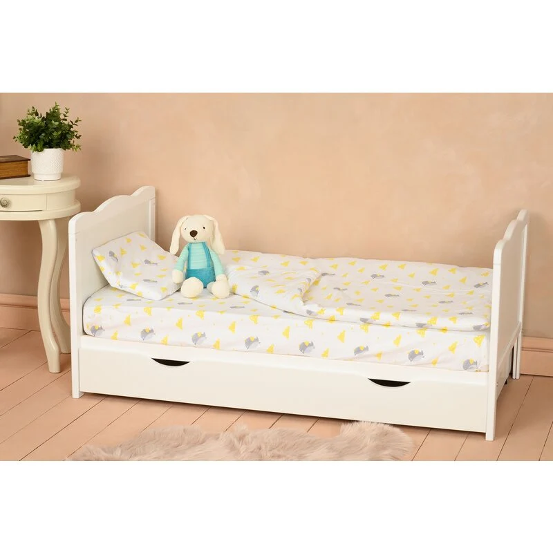 Patut din lemn bebe, 120x60 cm, Cu sertar, Cu sina speciala pentru dentitie, Multifunctional, EN716-1, EN716-2, Alb, Qmini...