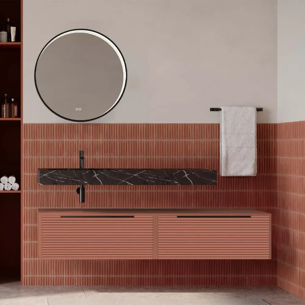 Set mobilier baie suspendat caramiziu mat cu lavoar imitație marmura neagra și oglindă, cu riflaje Dogato, 160 cm, SaviniD...