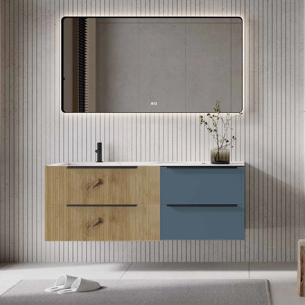 Set mobilier baie suspendat imitatie lemn deschis cu albastru mat, lavoar imitație marmura alba și oglindă, cu riflaje Pli...