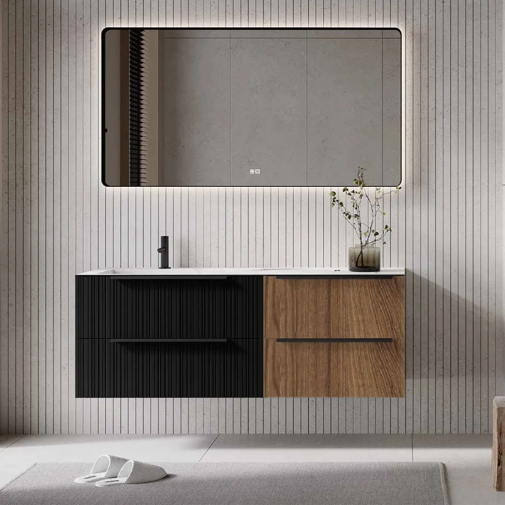 Set mobilier baie suspendat negru mat cu imitatie lemn inchis, lavoar imitație marmura alba și oglindă, cu riflaje Plisset...