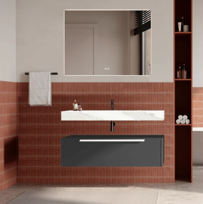 Set mobilier baie suspendat negru mat, lavoar alb și oglinda, manere albe, 100 cm, SaviniDue Iconica