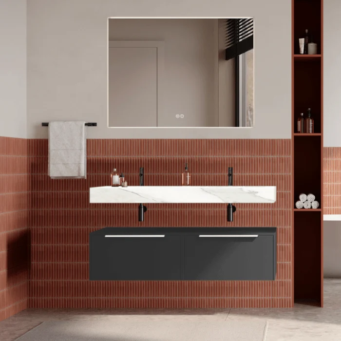Set mobilier baie suspendat negru mat, lavoar alb si oglinda, manere albe, 120 cm, SaviniDue Iconica