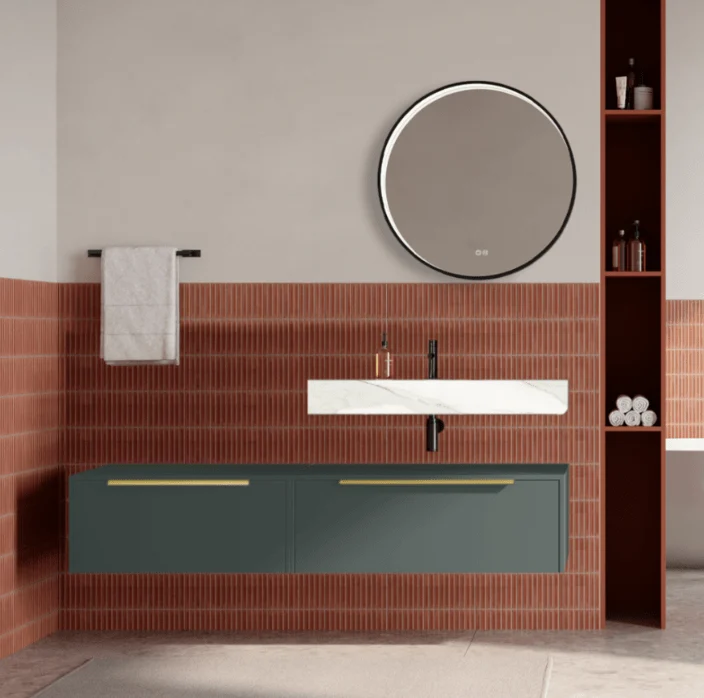 Set mobilier baie suspendat verde italia, lavoar alb si oglinda rotunda, manere aurii, 140 cm, SaviniDue Iconica
